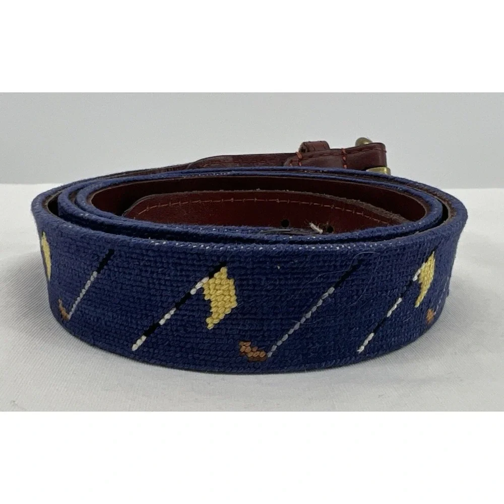 Smathers Branson Golf Clubs Flags Navy Blue Yellow Needlepoint Size 40 Lt Wear